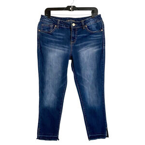 Maurices Crop Denim Jeans Womens 9/10 Distressed Raw Hems Mid Rise Stretch Dark